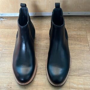 Nisolo Marco leather All Weather Chelsea Boot size 9.5, black with 2 dust bags